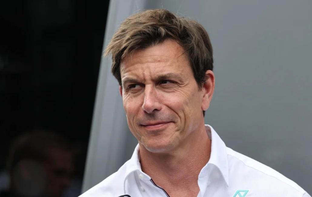 开云体育下载-名记：红牛因无法复刻梅奔引擎选择泄密，将和其他车队站在一块